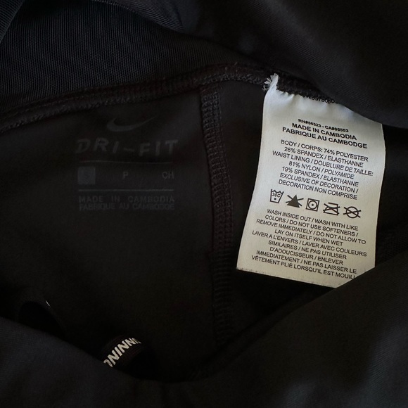 Nike Reflective 7/8 Leggings - Picture 3 of 4